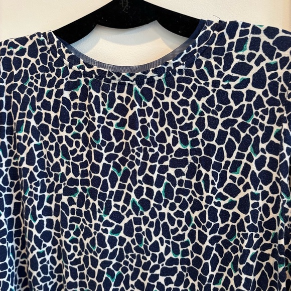 Ellen Tracy Women's V-Neck Navy Blue Leopard Print Mesh Detail Nightgown Size L - Picture 5 of 10